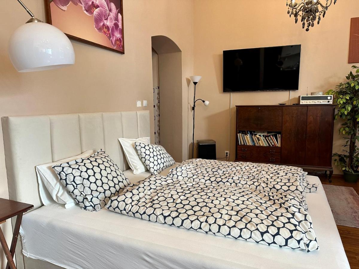 Home Away Main Square Apartment Poprad Extérieur photo